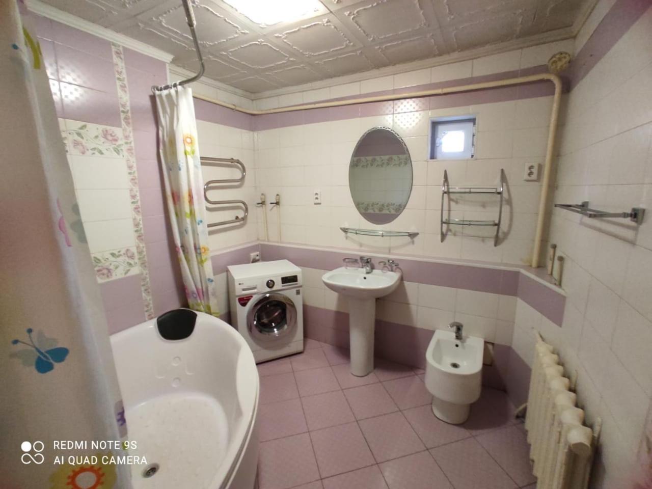 Hostel "Ormanova" Алматы Экстерьер фото